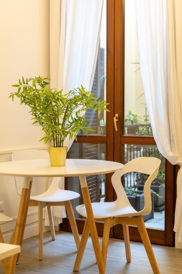 Mama House Hotell Milano Exteriör bild